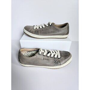 Taos Freedom Studded Leather Taupe Lace Up Womens Low Top Sneakers Shoes 6.5